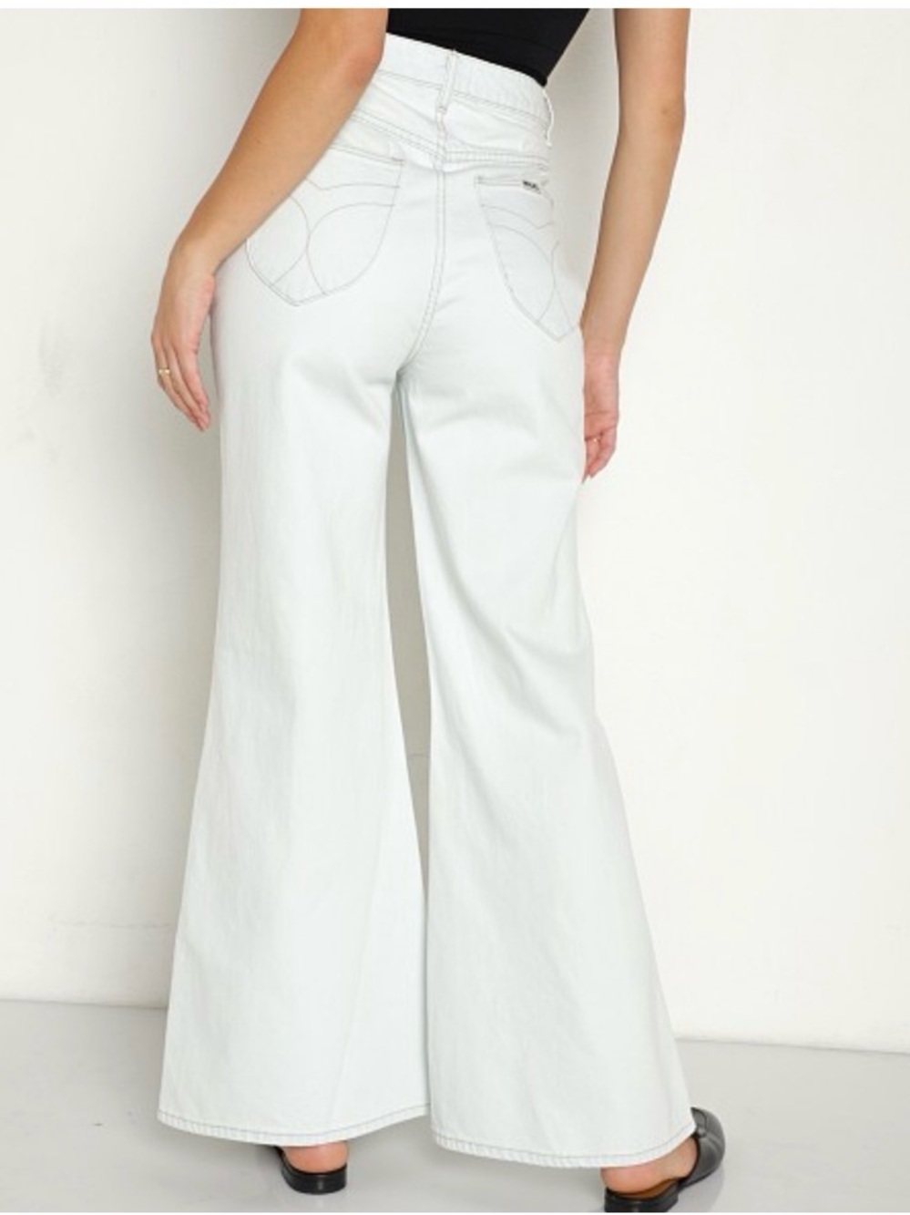 Rolla’s Elle Super Flare Denim Jeans Off White High Rise Relaxed Flare Sz 28